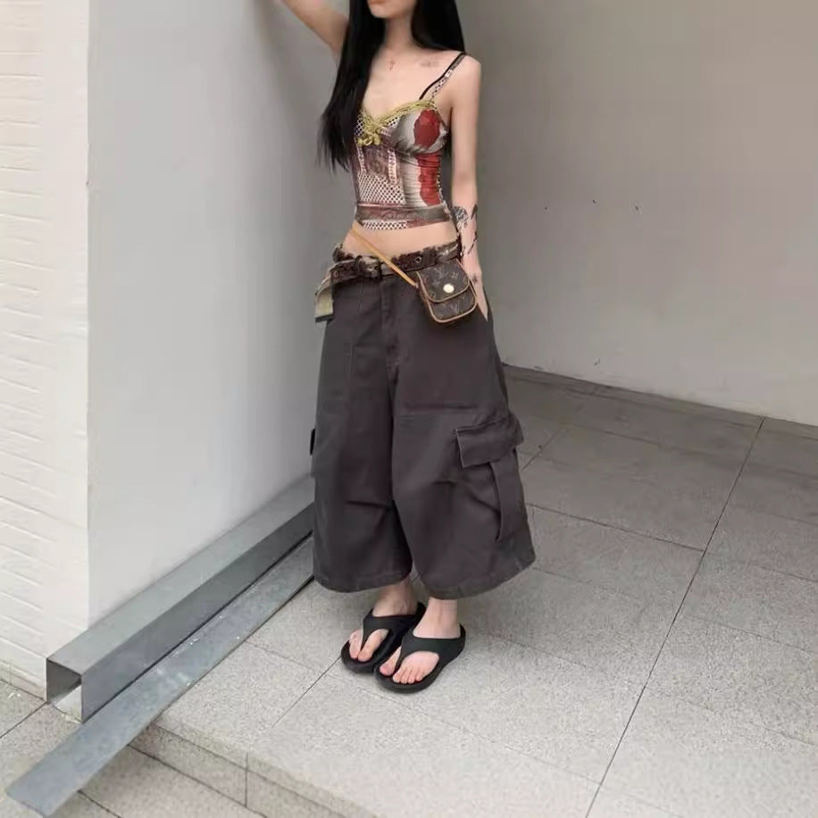 Pantalones de trabajo estilo urbano con pliegues, múltiples bolsillos, pernera ancha ajustable, largo tres cuartos, holgados y ajustados, informales.