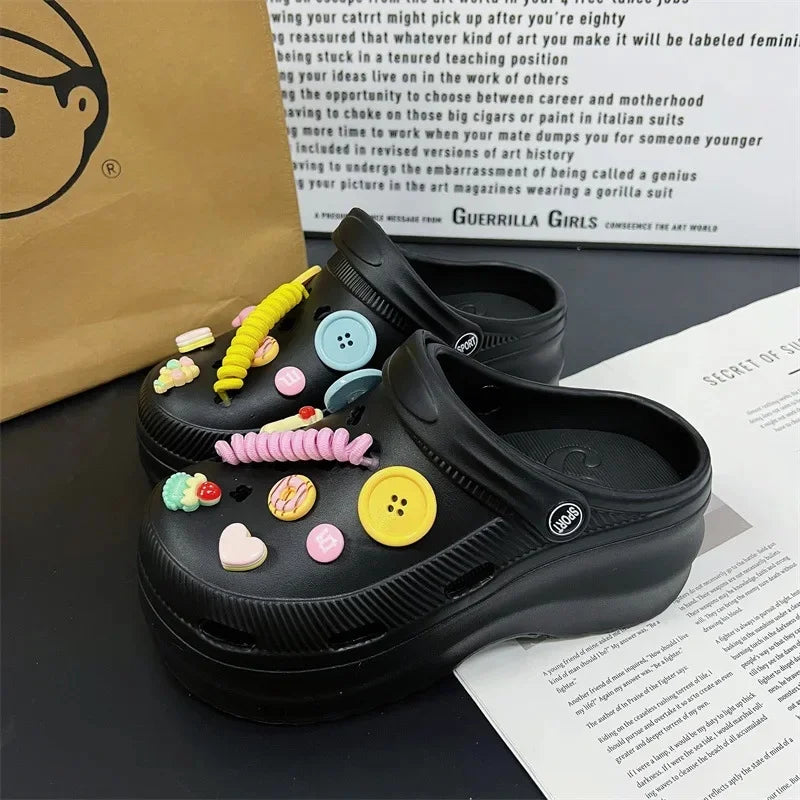 Nuevas zapatillas bonitas de Internet famosas y súper populares para mujer, zapatos de zuecos de moda de verano para exteriores y interiores de doble uso