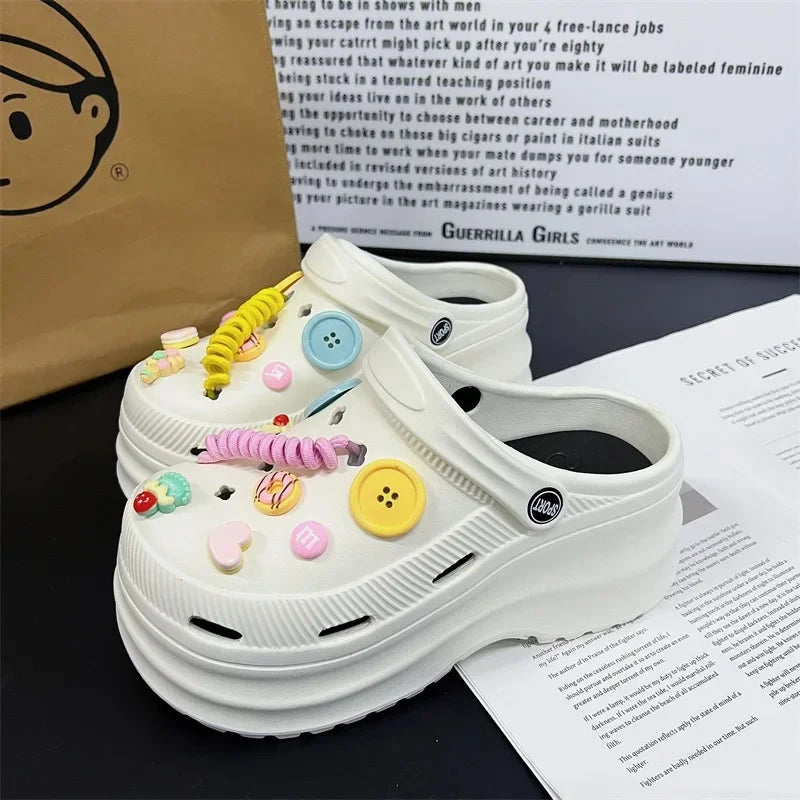 Nuevas zapatillas bonitas de Internet famosas y súper populares para mujer, zapatos de zuecos de moda de verano para exteriores y interiores de doble uso