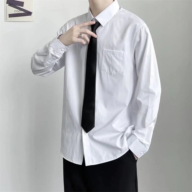 Camisa blanca de manga larga para hombre, holgada, de Color puro, cuello Simple, estilo de pareja, estilo académico, Dk coreano