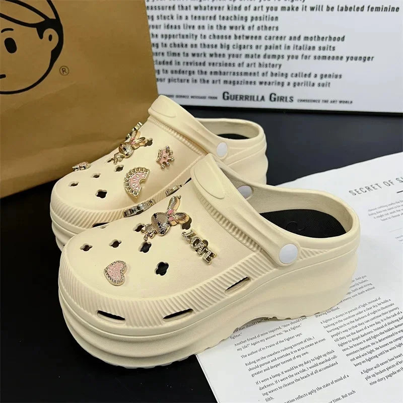 Nuevas zapatillas bonitas de Internet famosas y súper populares para mujer, zapatos de zuecos de moda de verano para exteriores y interiores de doble uso
