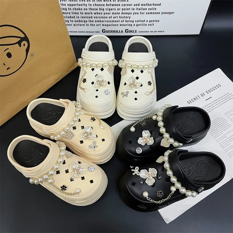 Nuevas zapatillas bonitas de Internet famosas y súper populares para mujer, zapatos de zuecos de moda de verano para exteriores y interiores de doble uso