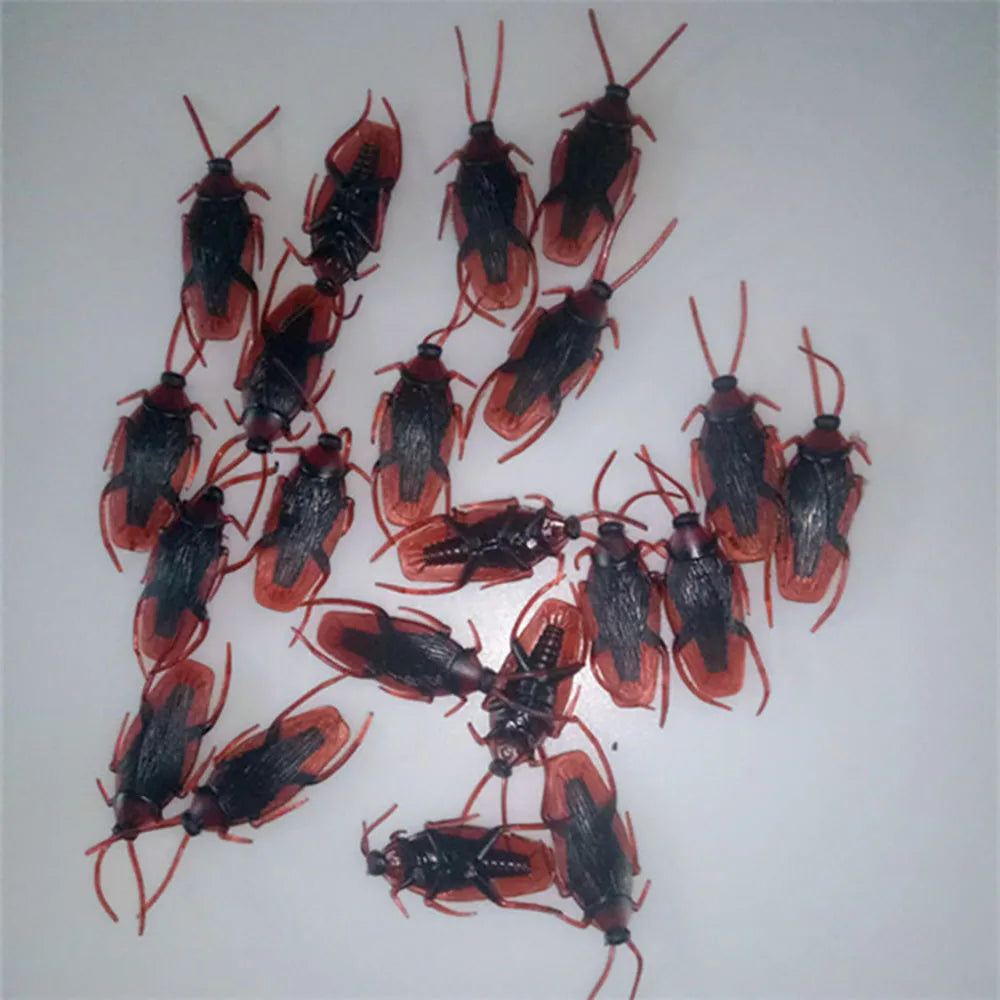 Decoración de Halloween, cucarachas falsas artificiales, insectos de plástico realistas, juguetes novedosos para cucarachas, accesorios espeluznantes de manivela