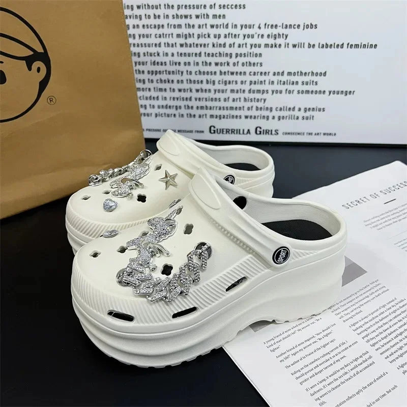 Nuevas zapatillas bonitas de Internet famosas y súper populares para mujer, zapatos de zuecos de moda de verano para exteriores y interiores de doble uso