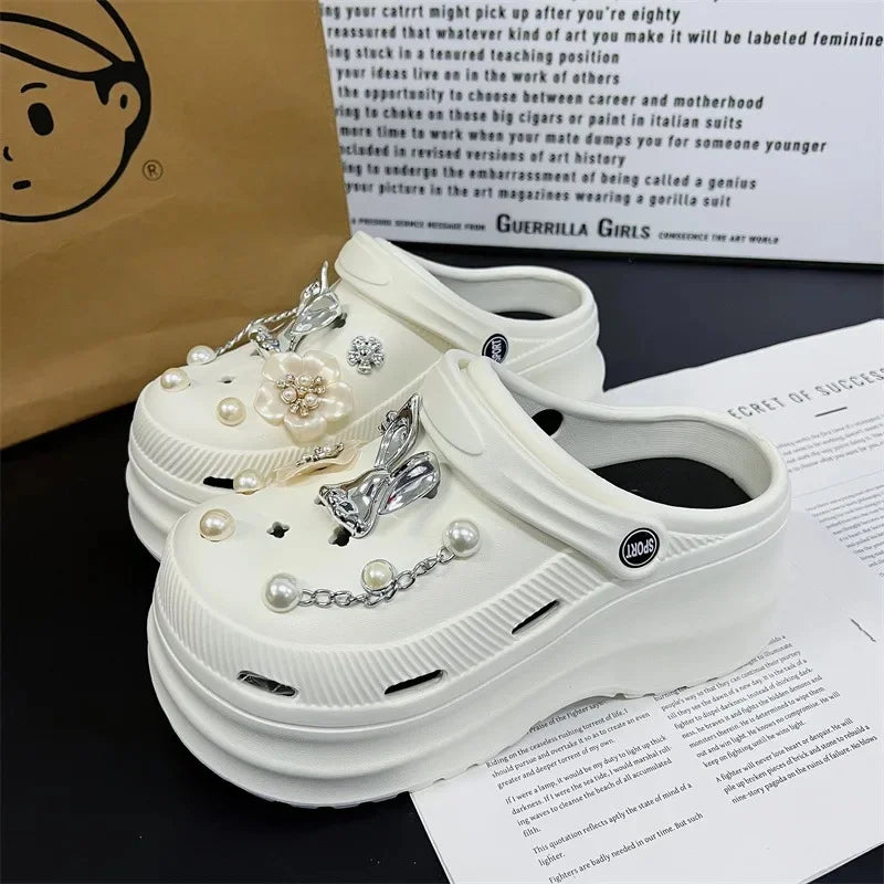 Nuevas zapatillas bonitas de Internet famosas y súper populares para mujer, zapatos de zuecos de moda de verano para exteriores y interiores de doble uso