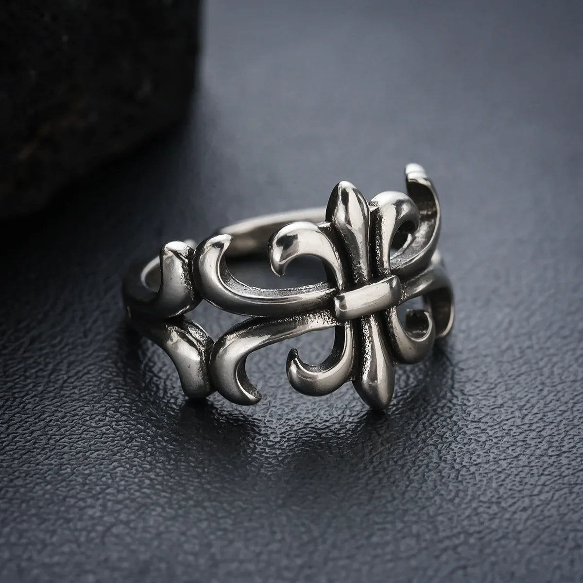 Anillo cruzado Vintage para hombre, banda abierta ajustable, anillo versátil para mujer, accesorios de joyería de diseño Hip Hop