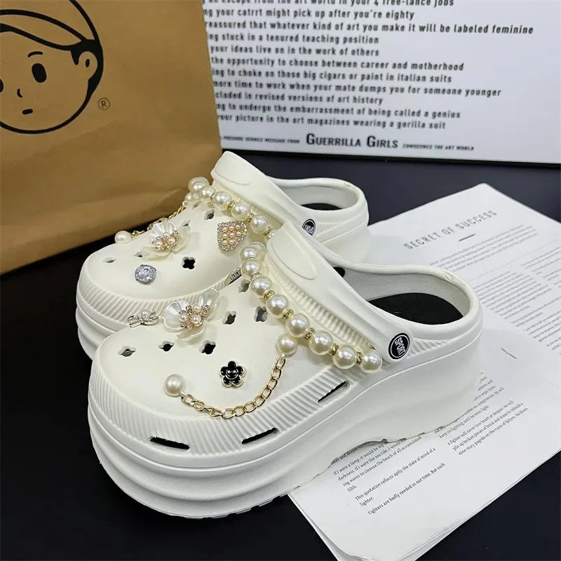 Nuevas zapatillas bonitas de Internet famosas y súper populares para mujer, zapatos de zuecos de moda de verano para exteriores y interiores de doble uso