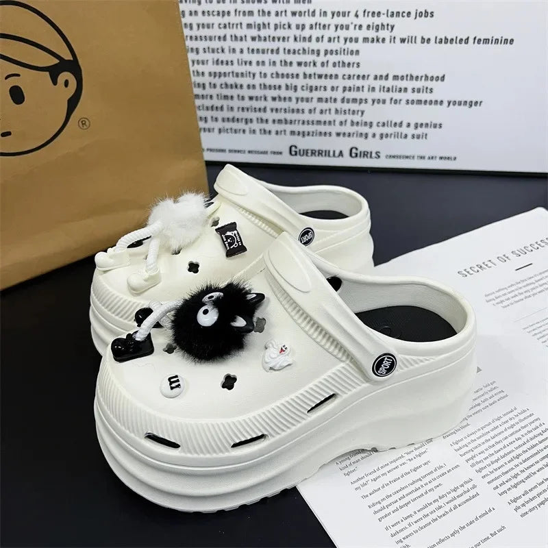 Nuevas zapatillas bonitas de Internet famosas y súper populares para mujer, zapatos de zuecos de moda de verano para exteriores y interiores de doble uso