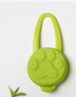 1 unidad de linterna LED nocturna para perro, Collar para perro y gato, colgante brillante, Collar de seguridad para mascotas, collares luminosos de decoración