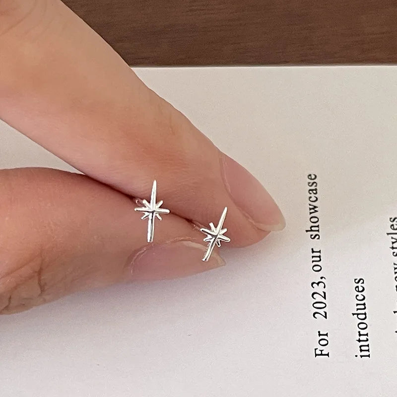 Pendientes de tuerca con forma de mariposa y corazón para mujer, Mini estrella, Color plateado, con agujas de plata 925, hipoalergénico, uso diario, regalo Pierc para niñas