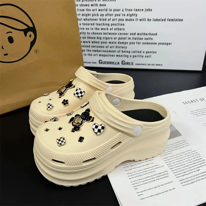 Nuevas zapatillas bonitas de Internet famosas y súper populares para mujer, zapatos de zuecos de moda de verano para exteriores y interiores de doble uso
