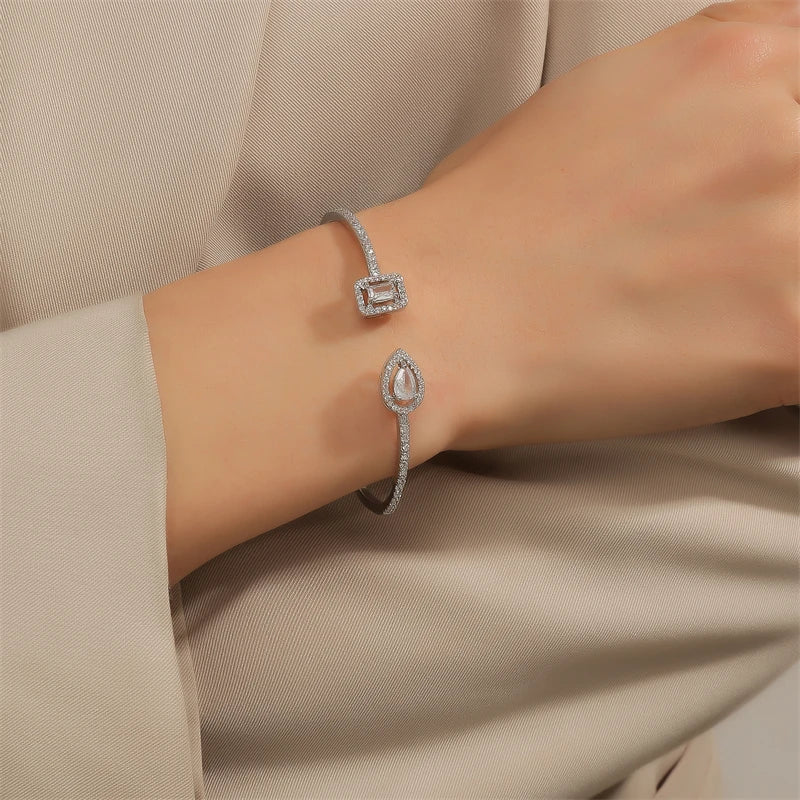 Brazaletes de Color dorado con geometría de lujo para mujer, pulseras de circonia cúbica a la moda, joyería diaria para fiesta INS.