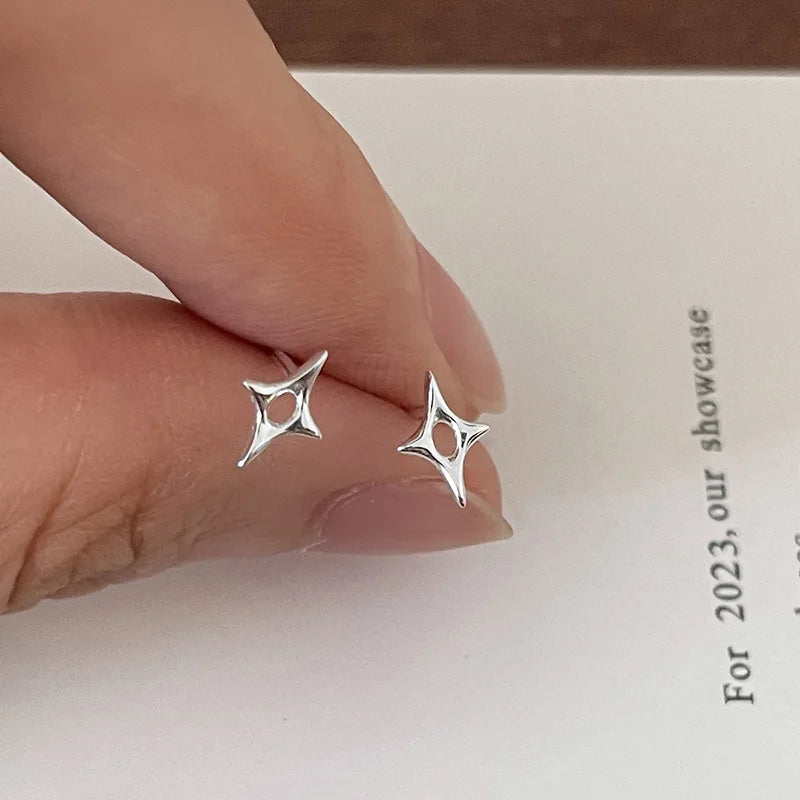 Pendientes de tuerca con forma de mariposa y corazón para mujer, Mini estrella, Color plateado, con agujas de plata 925, hipoalergénico, uso diario, regalo Pierc para niñas