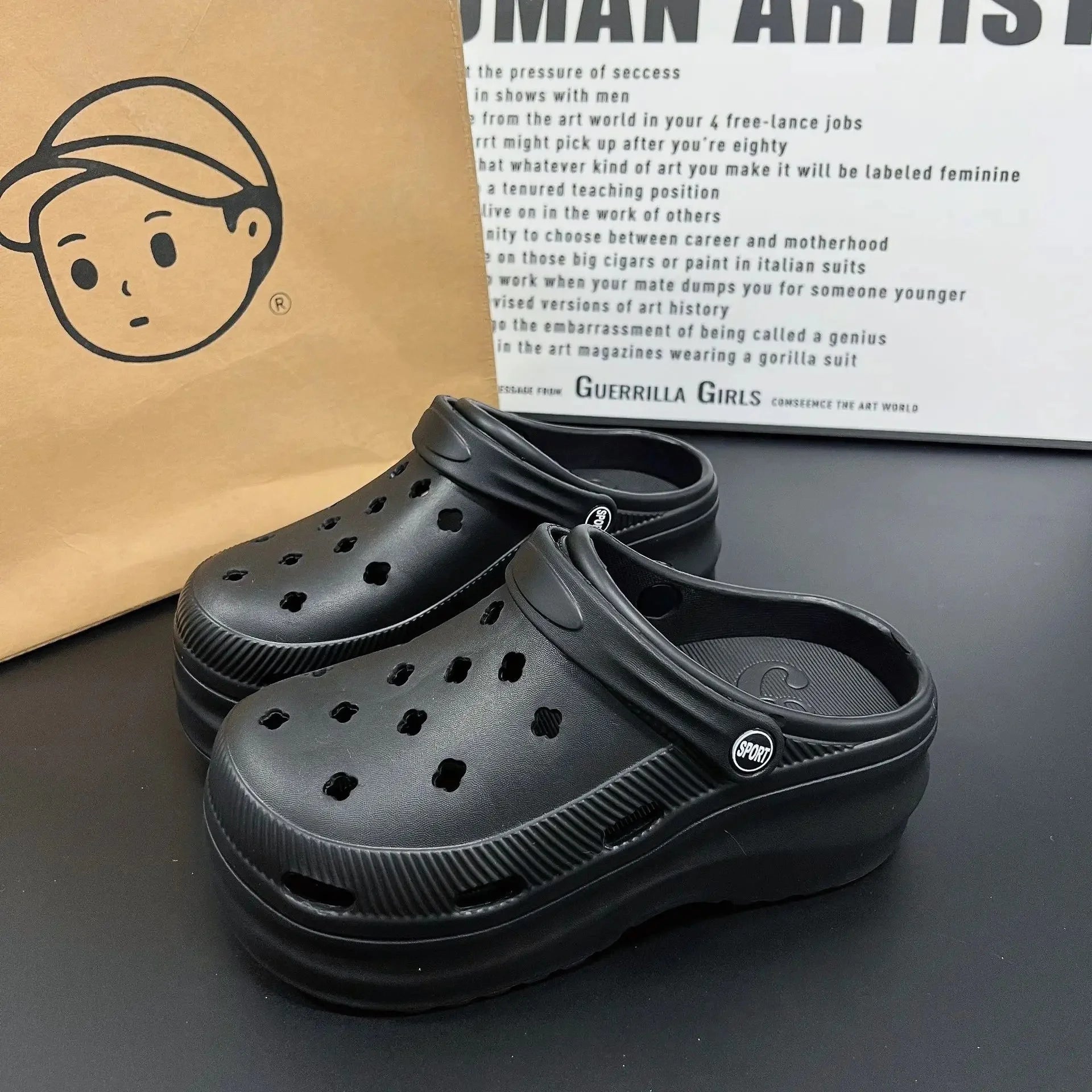 Nuevas zapatillas bonitas de Internet famosas y súper populares para mujer, zapatos de zuecos de moda de verano para exteriores y interiores de doble uso