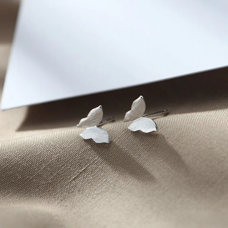 Pendientes de tuerca con forma de mariposa y corazón para mujer, Mini estrella, Color plateado, con agujas de plata 925, hipoalergénico, uso diario, regalo Pierc para niñas