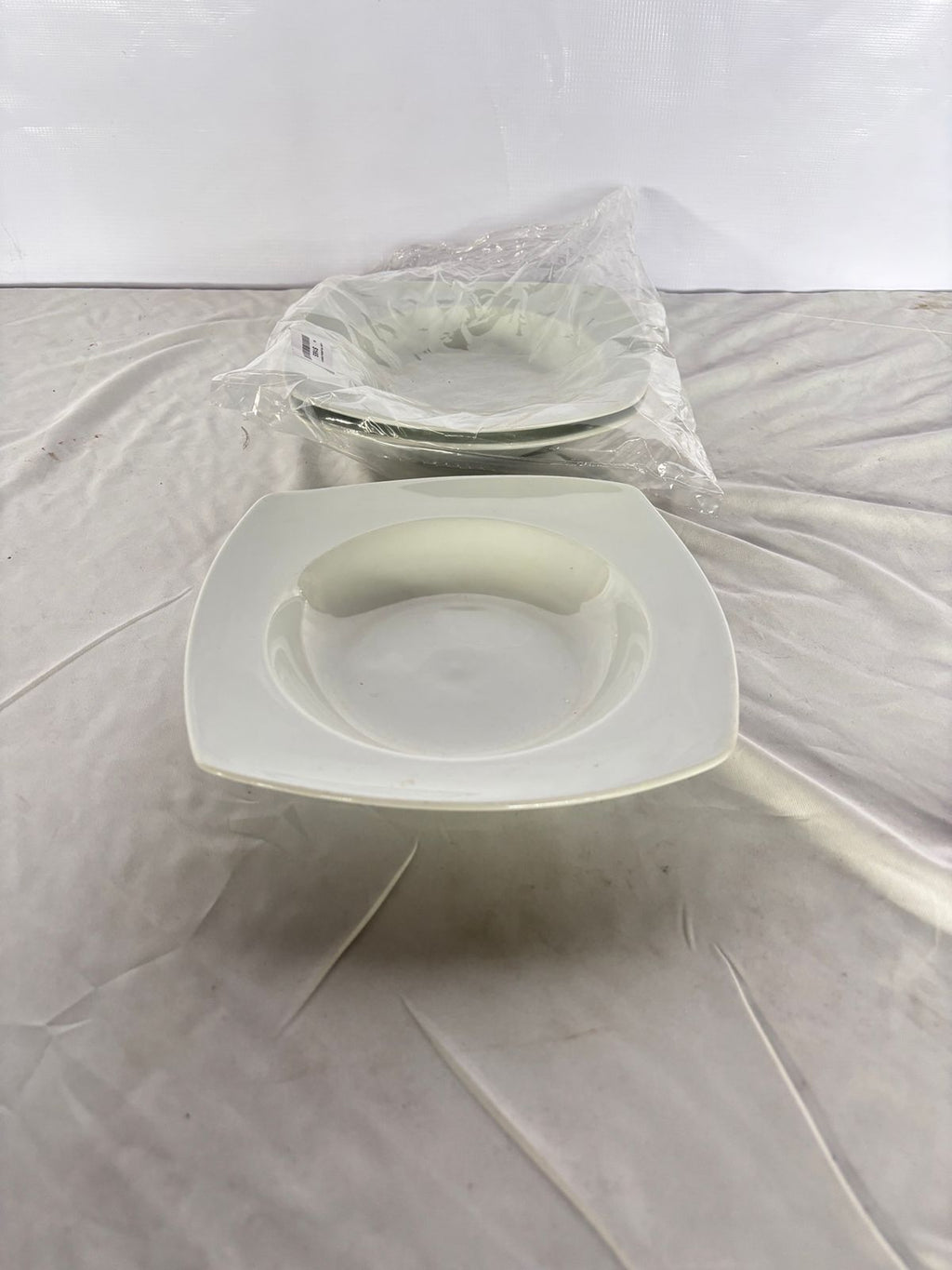 Juego de platos de porcelana blancos