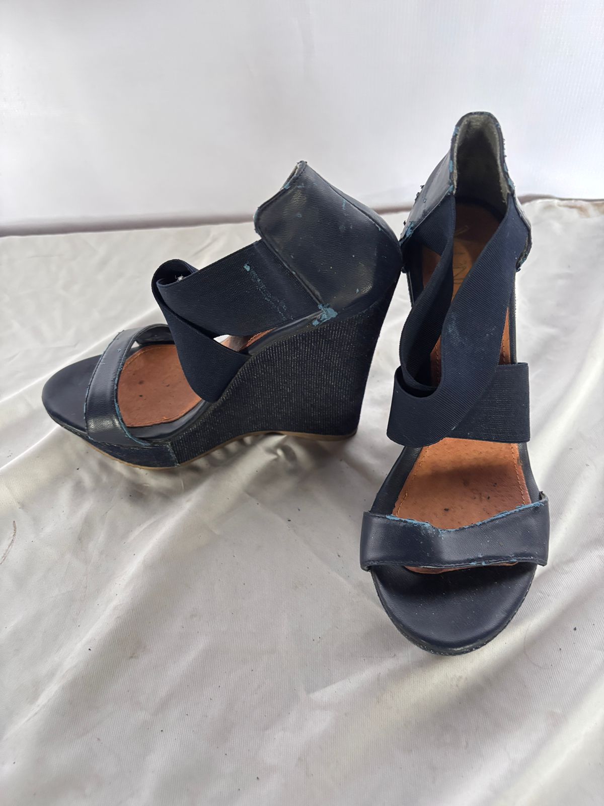 Tacones viline azules usados