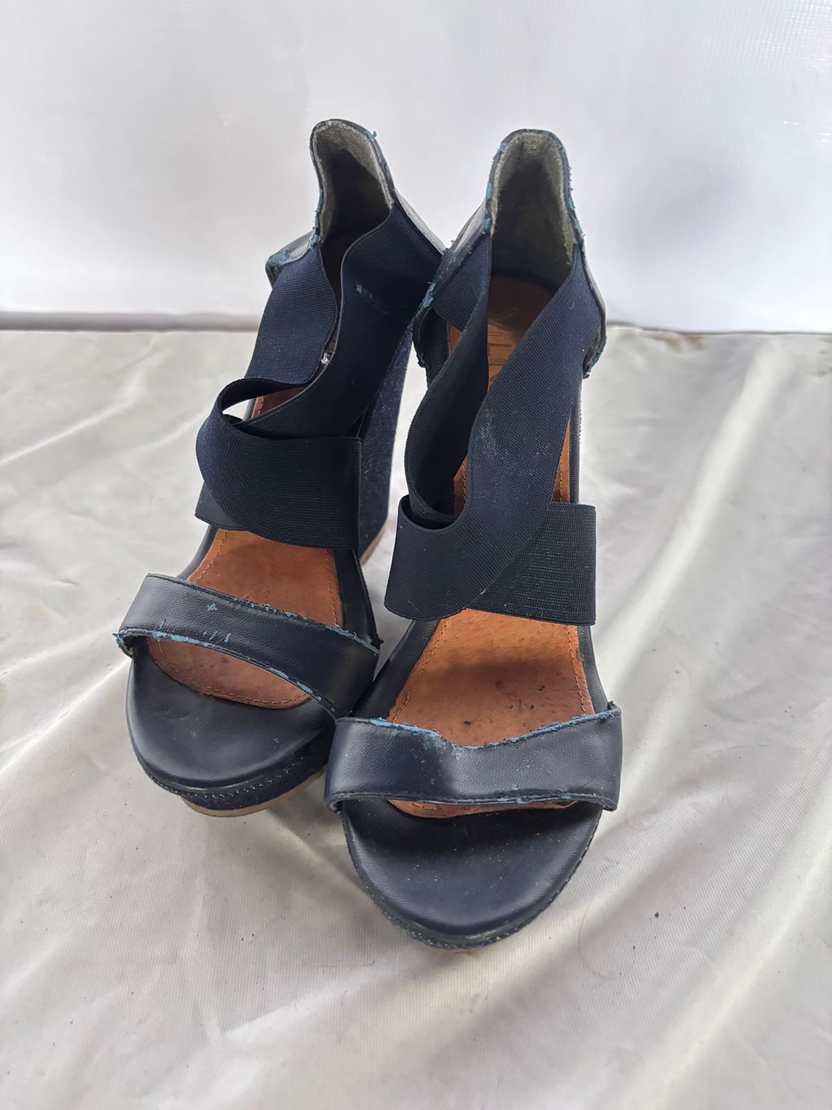 Tacones viline azules usados